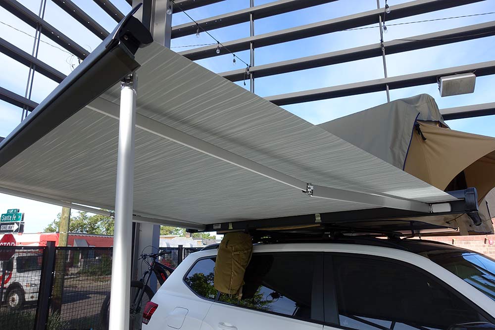 Thule-car-top-shade-canopies-01.jpg